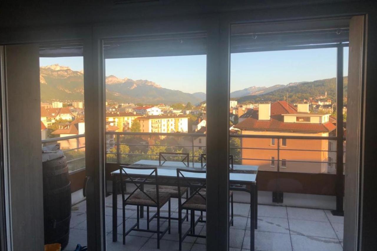 Penthouse Flat South-Facing Terrace - Welkeys Lägenhet Annecy Exteriör bild